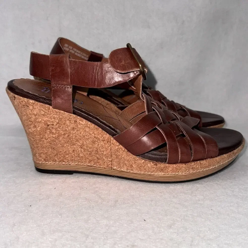 EUC Women’s Indigo by Clarks Brown Leather Slingback Wedges Cork 3.5” Heels 9.5